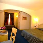 Goya 4*