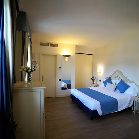 Goya Hotel